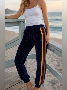 Natural Life Velvet Joggers Large